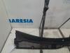 Cowl top grille from a Opel Corsa F (UB/UH/UP) Electric 50kWh 2022