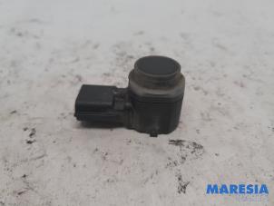 Used PDC Sensor Renault Trafic (1FL/2FL/3FL/4FL) 1.6 dCi 95 Price € 24,14 Inclusive VAT offered by Maresia Parts