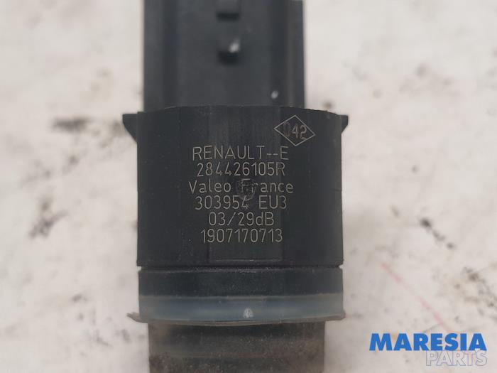 PDC Sensor from a Renault Trafic (1FL/2FL/3FL/4FL) 1.6 dCi 95 2017