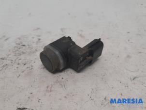 Used PDC Sensor Renault Trafic (1FL/2FL/3FL/4FL) 1.6 dCi 95 Price € 23,60 Inclusive VAT offered by Maresia Parts