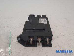 Used Voltage regulator Renault Trafic (1FL/2FL/3FL/4FL) 1.6 dCi 95 Price € 60,50 Inclusive VAT offered by Maresia Parts
