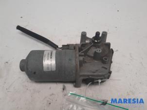Used Front wiper motor Renault Trafic (1FL/2FL/3FL/4FL) 1.6 dCi 95 Price € 90,75 Inclusive VAT offered by Maresia Parts
