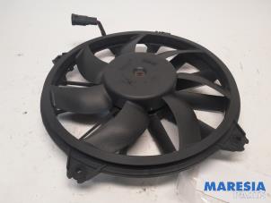Used Fan motor Peugeot RCZ (4J) 2.0 HDi 16V FAP Price € 34,95 Margin scheme offered by Maresia Parts