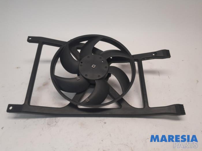 Używane Silnik wentylatora Fiat 500 (312) 1.2 Cena € 29,99 Procedura marży oferowane przez Maresia Parts
