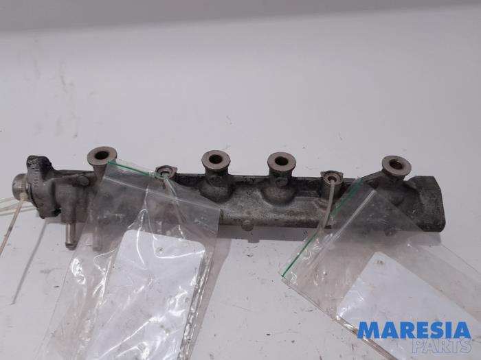 Usagé Système d'injection Renault Megane (BA) 2.0i ,Autom. Prix € 50,00 Règlement à la marge proposé par Maresia Parts
