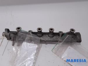 Used Fuel injector nozzle Renault Megane (BA/SA) 2.0i ,Autom. Price € 50,00 Margin scheme offered by Maresia Parts