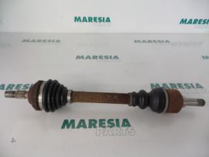 Used Front drive shaft, left Peugeot 406 (8B) 1.8 16V Price € 50,00 Margin scheme offered by Maresia Parts