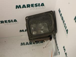 Usados Luz antiniebla derecha delante Lancia Delta (836) 1.9 TDS Turbo Diesel Precio € 25,00 Norma de margen ofrecido por Maresia Parts