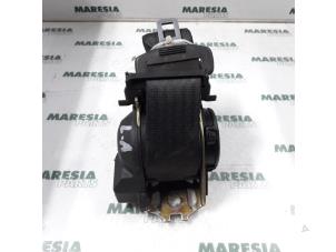 Używane Pas bezpieczenstwa lewy tyl Lancia Kappa 2.0 20V LE,LS Cena € 75,00 Procedura marży oferowane przez Maresia Parts