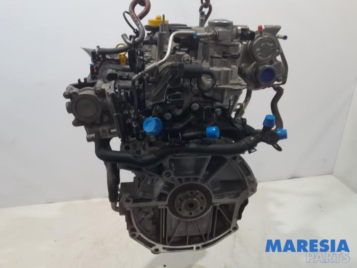 Engine from a Renault Clio IV (5R) 1.2 TCE 16V GT EDC 2014