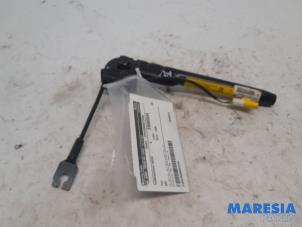 Used Seatbelt tensioner, right Fiat 500 (312) 1.2 69 Price € 40,00 Margin scheme offered by Maresia Parts