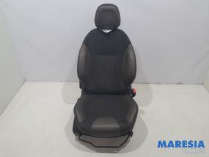 Używane Fotel prawy Peugeot 2008 (CU) 1.2 Vti 12V PureTech 82 Cena € 157,50 Procedura marży oferowane przez Maresia Parts