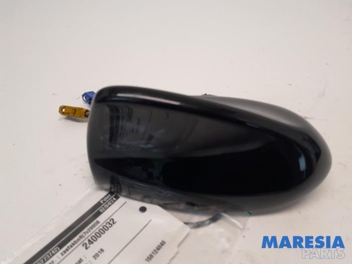 Używane Antena Alfa Romeo Stelvio (949) 2.0 T 16V Q4 Cena € 45,00 Procedura marży oferowane przez Maresia Parts