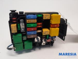 Used Fuse box Peugeot Expert (VA/VB/VE/VF/VY) 1.6 Blue HDi 95 16V Price € 254,10 Inclusive VAT offered by Maresia Parts