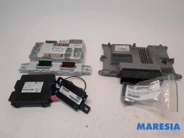 Used Engine management computer Alfa Romeo Stelvio (949) 2.0 T 16V Q4 Price € 525,00 Margin scheme offered by Maresia Parts