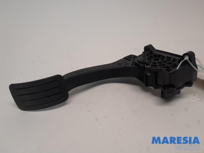 Begagnade Gaspedalsensor Peugeot Expert (V1/VA/VB/VE/VF/VT/VY) 1.6 Blue HDi 95 16V Pris € 36,30 Inklusive moms erbjuds av Maresia Parts