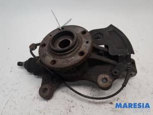 Used Knuckle, front right Peugeot Expert (VA/VB/VE/VF/VY) 1.6 Blue HDi 95 16V Price € 127,05 Inclusive VAT offered by Maresia Parts