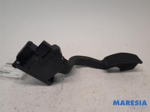 Used Throttle pedal position sensor Fiat Punto III (199) 1.3 JTD Multijet 85 16V Price € 20,00 Margin scheme offered by Maresia Parts
