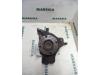 Knuckle, front left from a Alfa Romeo 155 (167), 1992 / 1997 1.6 Twin Spark 16V, Saloon, 4-dr, Petrol, 1.598cc, 88kW (120pk), FWD, AR67601, 1996-05 / 1997-12, 167A6 1997