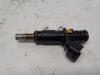 Injector (petrol injection) from a Citroën DS4 (NX) 1.6 16V VTi 120 2013