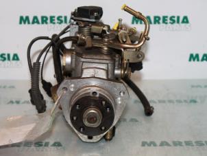 Używane Mechaniczna pompa paliwa Fiat Marea (185AX) 1.9 Tds 100 ELX Cena € 75,00 Procedura marży oferowane przez Maresia Parts