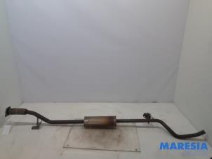 Used Exhaust middle silencer Renault Clio IV (5R) 1.2 TCE 16V GT EDC Price € 75,00 Margin scheme offered by Maresia Parts