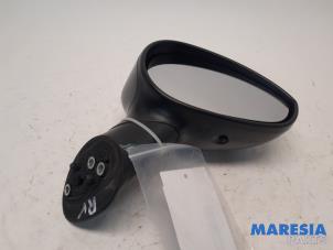 Used Wing mirror, right Fiat Punto III (199) 1.3 JTD Multijet 85 16V Price € 30,00 Margin scheme offered by Maresia Parts