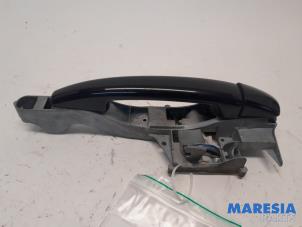 Used Front door handle 4-door, right Peugeot 2008 (CU) 1.2 Vti 12V PureTech 82 Price € 25,00 Margin scheme offered by Maresia Parts