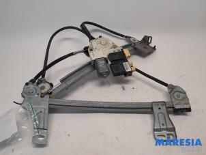 Used Window mechanism 2-door, front right Peugeot 307 CC (3B) 2.0 16V Price € 175,00 Margin scheme offered by Maresia Parts
