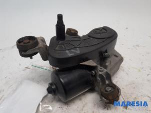 Used Front wiper motor Peugeot RCZ (4J) 2.0 HDi 16V FAP Price € 200,00 Margin scheme offered by Maresia Parts