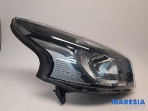 Used Headlight, right Renault Trafic (1FL/2FL/3FL/4FL) 1.6 dCi 95 Price € 121,00 Inclusive VAT offered by Maresia Parts