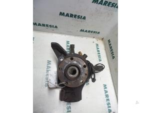 Used Knuckle, front left Alfa Romeo GTV (916) 2.0 16V Twin Spark Price € 60,00 Margin scheme offered by Maresia Parts