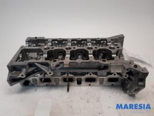 Begagnade Topplock Fiat Talento 1.6 EcoJet BiTurbo 125 Pris € 508,20 Inklusive moms erbjuds av Maresia Parts