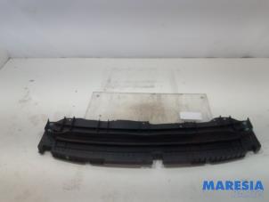 Used Front bumper frame Citroen C1 1.0 12V Price € 20,00 Margin scheme offered by Maresia Parts
