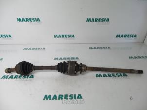 Used Front drive shaft, right Alfa Romeo GTV (916) 2.0 16V Twin Spark Price € 75,00 Margin scheme offered by Maresia Parts