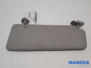 Used Sun visor Renault Clio IV (5R) 1.2 TCE 16V GT EDC Price € 20,00 Margin scheme offered by Maresia Parts