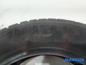 Used Tyre Peugeot 308 SW (L4/L9/LC/LJ/LR) 1.6 HDi 92 16V Price € 25,00 Margin scheme offered by Maresia Parts