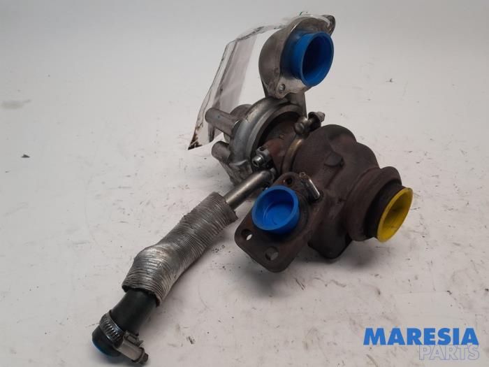 Używane Turbo Citroen C3 (SC) 1.6 HDi 92 Cena € 99,99 Procedura marży oferowane przez Maresia Parts