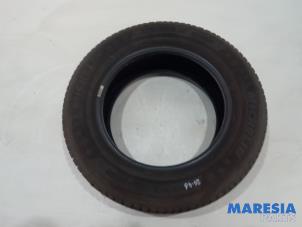 Used Winter tyre Renault Kadjar (RFEH) 1.6 TCE 165 Price € 35,00 Margin scheme offered by Maresia Parts