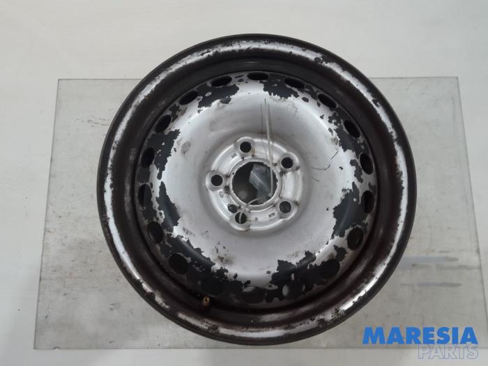 Używane Obrecz Renault Kangoo Express (FW) 1.5 dCi 75 FAP Cena € 30,25 Z VAT oferowane przez Maresia Parts
