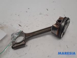 Used Connecting rod Peugeot 208 I (CA/CC/CK/CL) 1.0 Vti 12V PureTech Price € 50,00 Margin scheme offered by Maresia Parts
