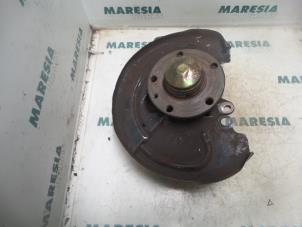 Used Knuckle, rear right Alfa Romeo GTV (916) 2.0 16V Twin Spark Price € 50,00 Margin scheme offered by Maresia Parts