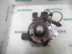 Used Knuckle, rear right Alfa Romeo GTV (916) 2.0 JTS 16V Price € 50,00 Margin scheme offered by Maresia Parts