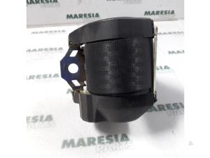 Used Rear seatbelt, left Alfa Romeo GTV (916) 2.0 JTS 16V Price € 25,00 Margin scheme offered by Maresia Parts