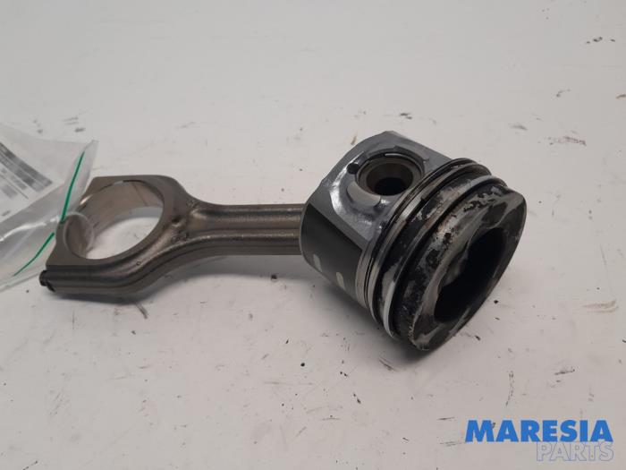 Usagé Bielle Citroen C3 (SC) 1.6 HDi 92 Prix € 48,00 Règlement à la marge proposé par Maresia Parts