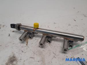 Used Fuel injector nozzle Citroen C3 (SX/SW) 1.2 12V e-THP PureTech 110 Price € 29,99 Margin scheme offered by Maresia Parts