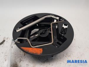 Used Jack set Fiat 500 (312) 0.9 TwinAir 85 Price € 32,50 Margin scheme offered by Maresia Parts
