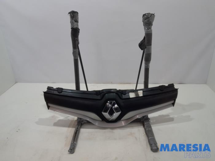 Używane Grill Renault Kangoo Express (FW) 1.5 dCi 75 FAP Cena € 127,05 Z VAT oferowane przez Maresia Parts