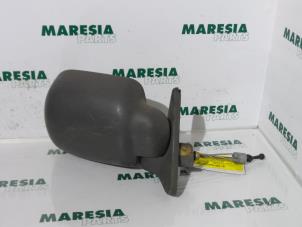 Used Wing mirror, right Renault Express/Rapid/Extra 1.9 D Price € 24,20 Inclusive VAT offered by Maresia Parts