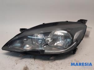 Used Headlight, left Peugeot 308 SW (L4/L9/LC/LJ/LR) 1.6 HDi 92 16V Price € 175,00 Margin scheme offered by Maresia Parts